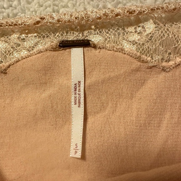 Free People Lace Cropped Camisole Brami Cami Bra Peach Pink - Picture 6 of 8